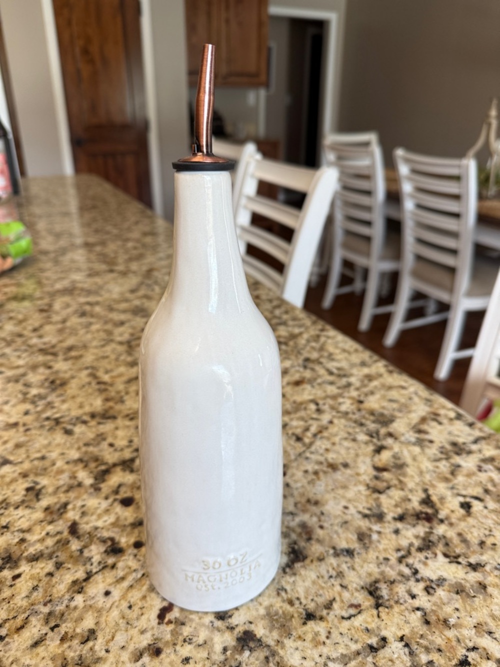 Magnolia Cream Ceramic Oil Pourer
